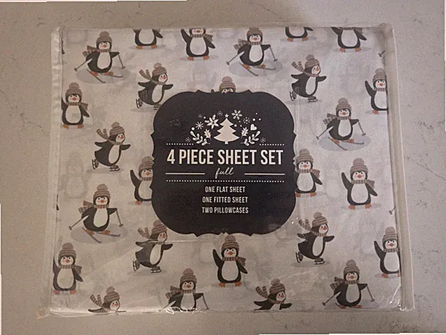 Penguin Winter Sports Skiing & Ice Skating 4 Piece Sheet Set | Size FULL