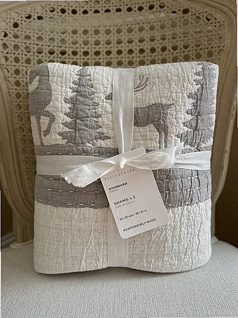 Pottery Barn Winter Deer Reversible Applique STANDARD Shams (2) NWT